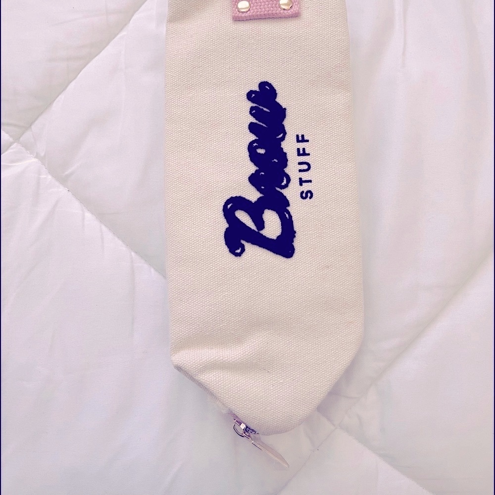 Benefit Cosmetic/makeup bag NEW!!! - Picture 8 of 10